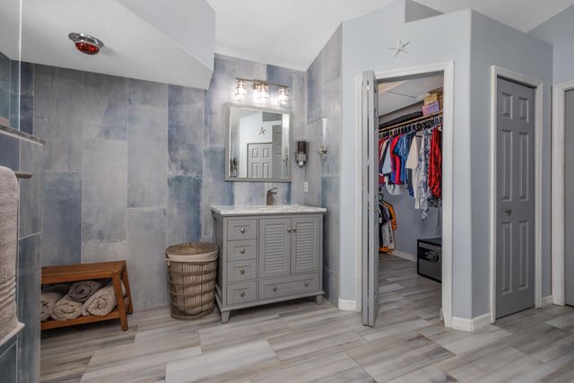 8173 SE Carlton Street, Hobe Sound, FL 33455