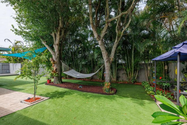 8173 SE Carlton Street, Hobe Sound, FL 33455