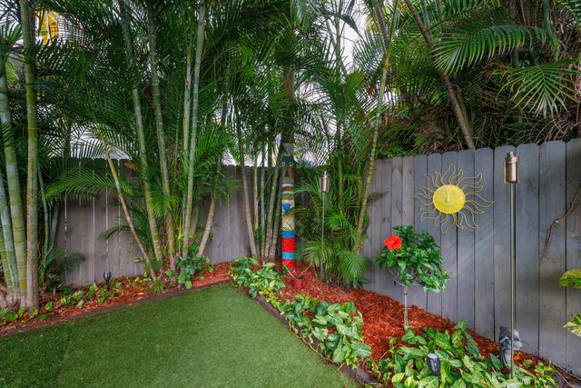 8173 SE Carlton Street, Hobe Sound, FL 33455