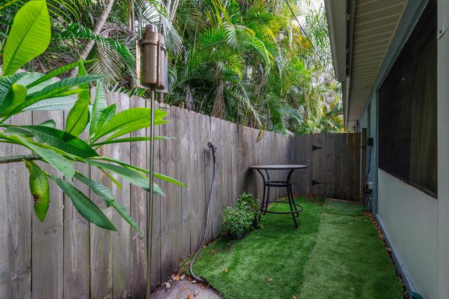 8173 SE Carlton Street, Hobe Sound, FL 33455