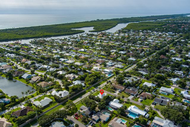 8173 SE Carlton Street, Hobe Sound, FL 33455