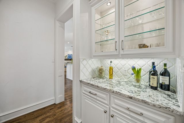 807 Independence Parkway, Southlake, TX 76092