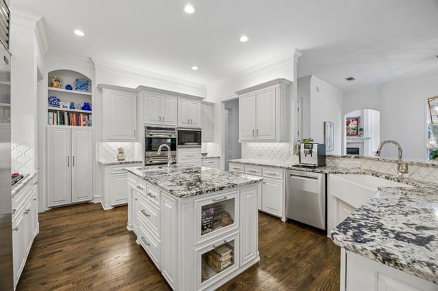 807 Independence Parkway, Southlake, TX 76092