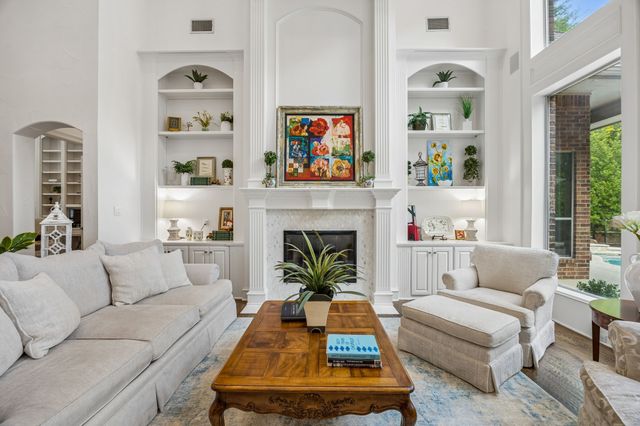 807 Independence Parkway, Southlake, TX 76092