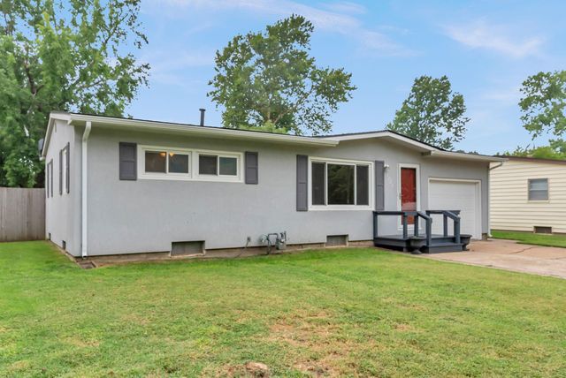 4223 W 9th St N, Wichita, KS 67212