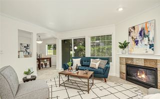 25025 SE Klahanie Boulevard #J102, Sammamish, WA 98029