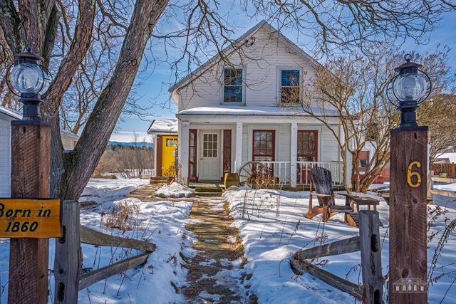 6 Park Side Drive, Jay, NY 12941