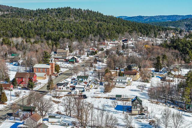 6 Park Side Drive, Jay, NY 12941