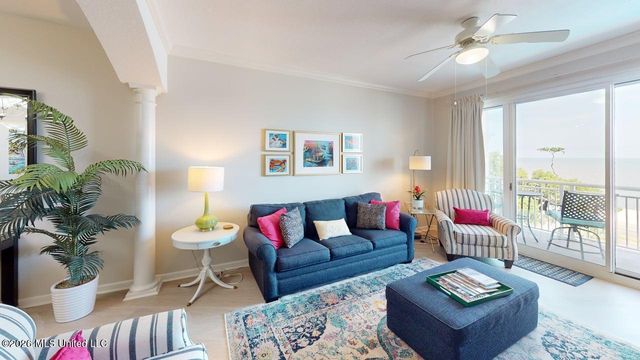 2228 Beach Drive, 404, Gulfport, MS 39507