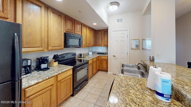 2228 Beach Drive, 404, Gulfport, MS 39507