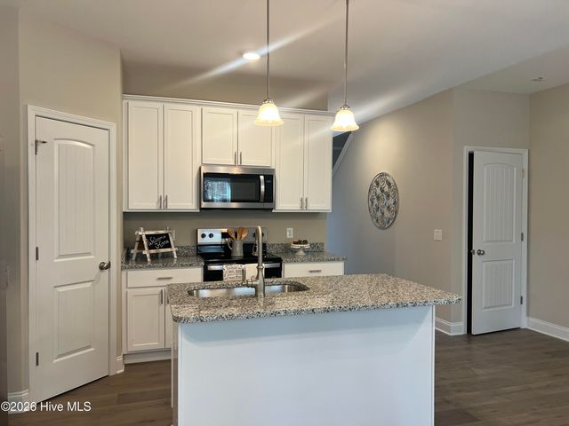 205 Holly Sands Loop, Holly Ridge, NC 28445