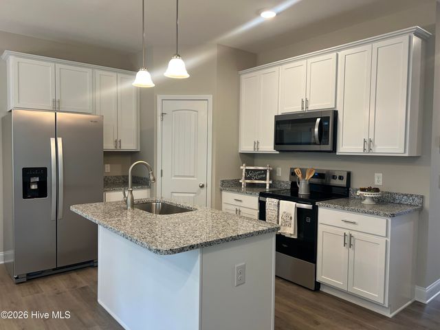 205 Holly Sands Loop, Holly Ridge, NC 28445
