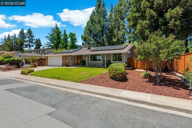 256 Mountaire Cir, Clayton, CA 94517