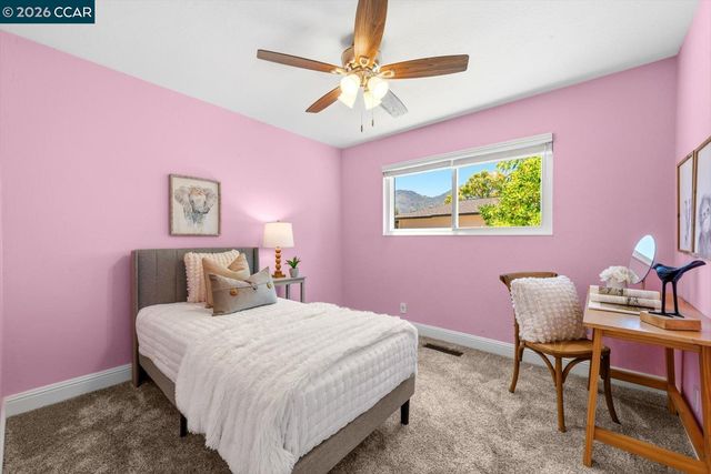 256 Mountaire Cir, Clayton, CA 94517