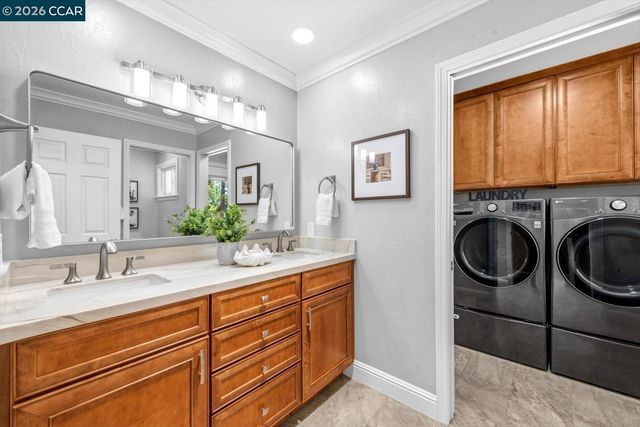 256 Mountaire Cir, Clayton, CA 94517