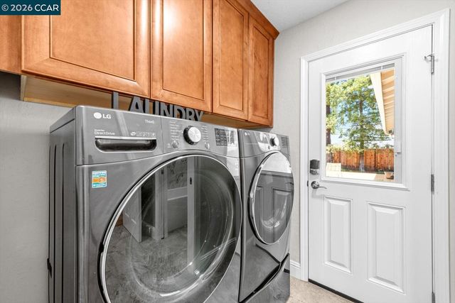 256 Mountaire Cir, Clayton, CA 94517