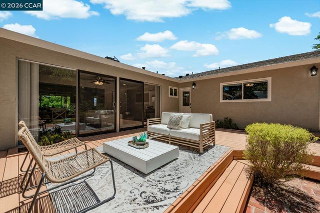 256 Mountaire Cir, Clayton, CA 94517