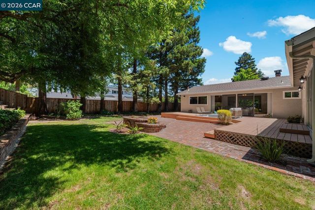 256 Mountaire Cir, Clayton, CA 94517