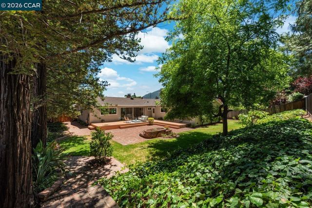 256 Mountaire Cir, Clayton, CA 94517