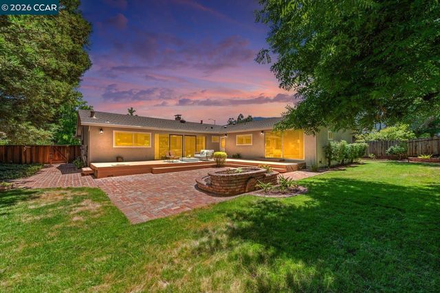 256 Mountaire Cir, Clayton, CA 94517