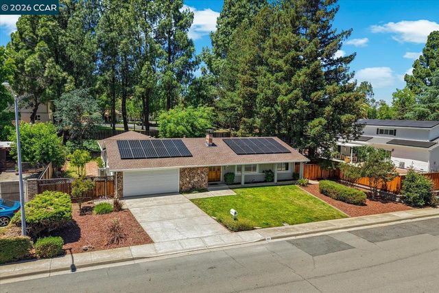 256 Mountaire Cir, Clayton, CA 94517