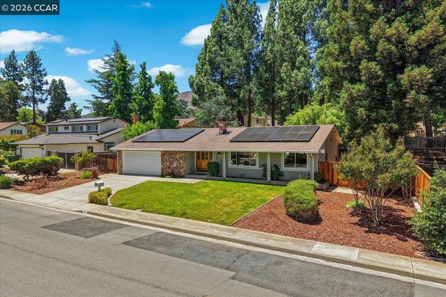 256 Mountaire Cir, Clayton, CA 94517