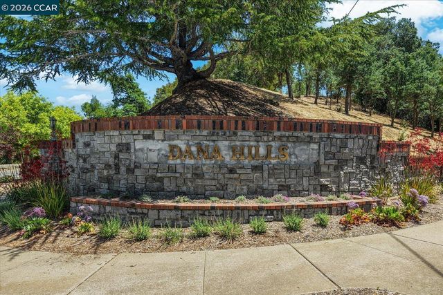 256 Mountaire Cir, Clayton, CA 94517