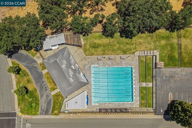 256 Mountaire Cir, Clayton, CA 94517