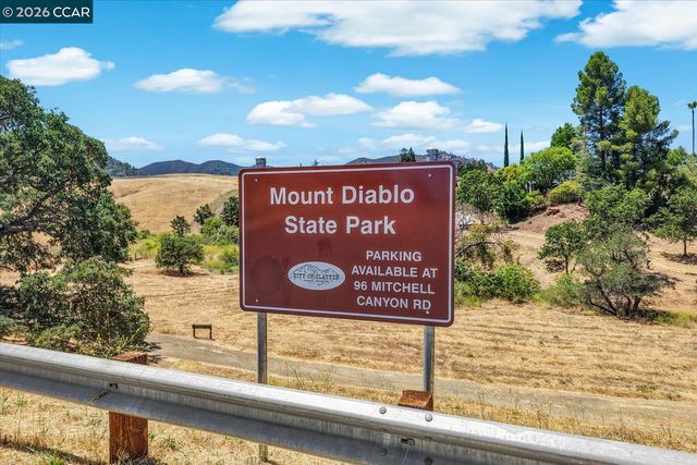 256 Mountaire Cir, Clayton, CA 94517