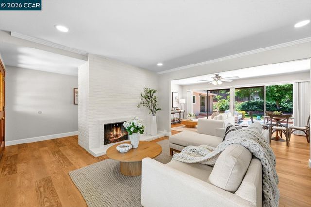 256 Mountaire Cir, Clayton, CA 94517