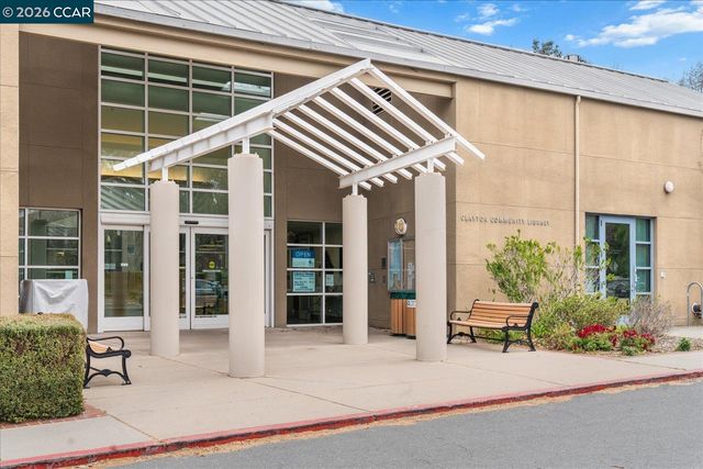 256 Mountaire Cir, Clayton, CA 94517