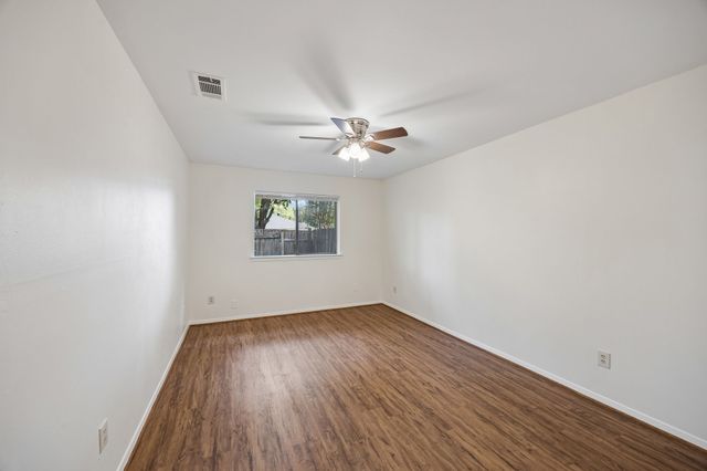 1613 19th Street, Plano, TX 75074