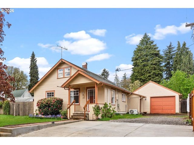 1818 ELM St, Forest Grove, OR 97116