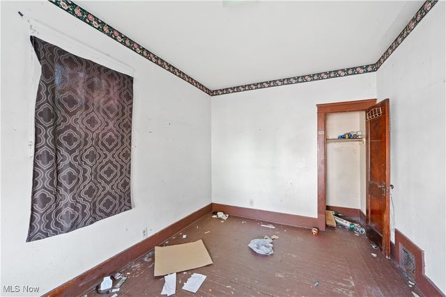 911 W 9th Street, Lorain, OH 44052