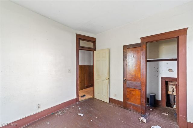 911 W 9th Street, Lorain, OH 44052