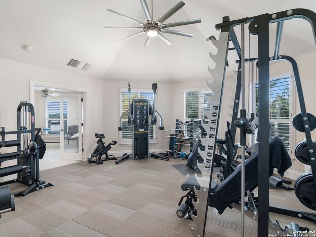 31 Stratton, San Antonio, TX 78257