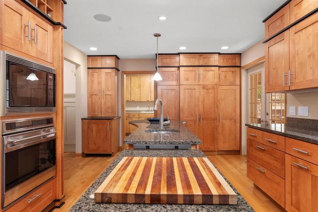 1411 Willow Trail, Middleton, WI 53562