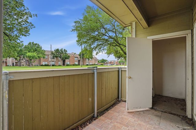 4101 Esters Road 101, Irving, TX 75038