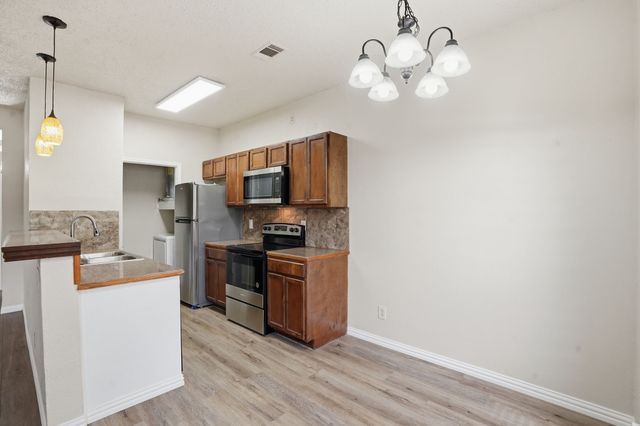 4101 Esters Road 101, Irving, TX 75038