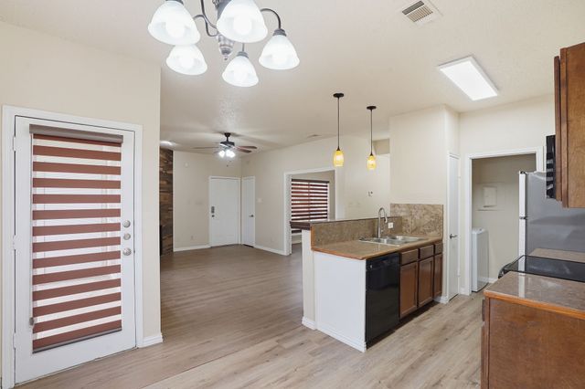 4101 Esters Road 101, Irving, TX 75038