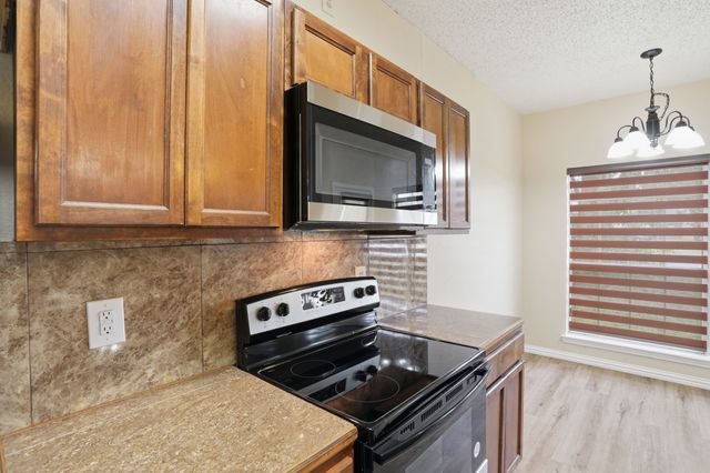 4101 Esters Road 101, Irving, TX 75038