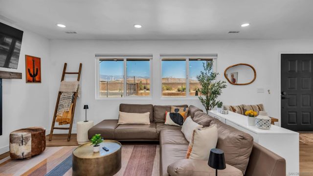 59825 Calle De Las Flores, Palm Springs, CA 92262
