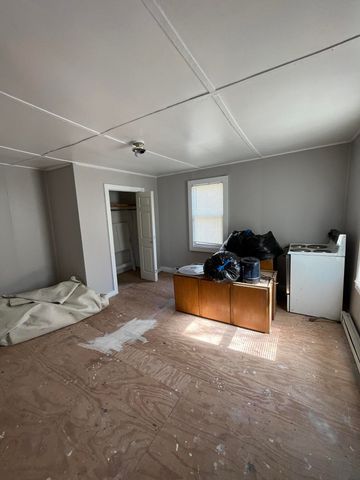 3916 KY 588, Whitesburg, KY 41858