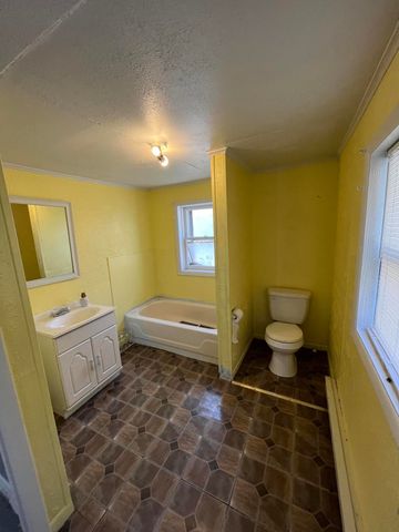 3916 KY 588, Whitesburg, KY 41858