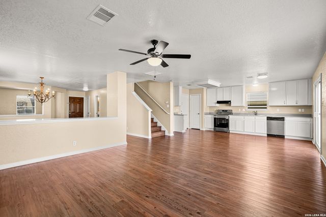 1426 Range Finder, San Antonio, TX 78245