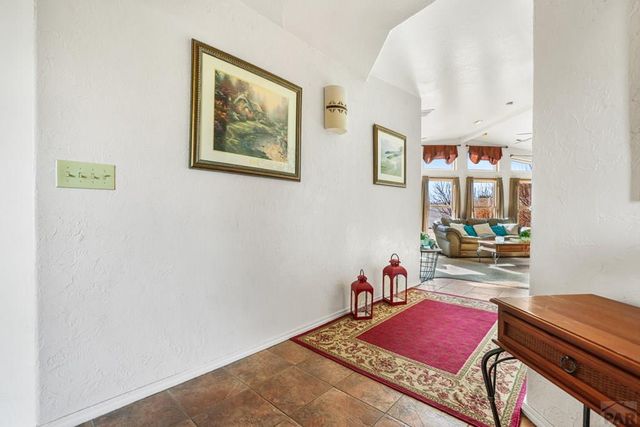 37 Tierra Casa Dr, Pueblo, CO 81005