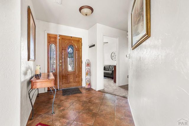 37 Tierra Casa Dr, Pueblo, CO 81005