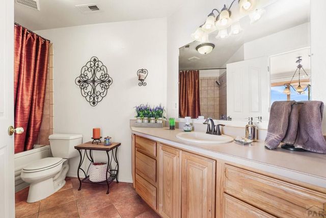 37 Tierra Casa Dr, Pueblo, CO 81005