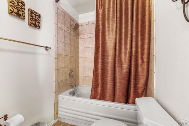 37 Tierra Casa Dr, Pueblo, CO 81005