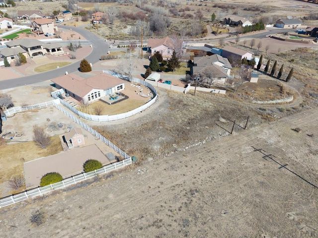 37 Tierra Casa Dr, Pueblo, CO 81005
